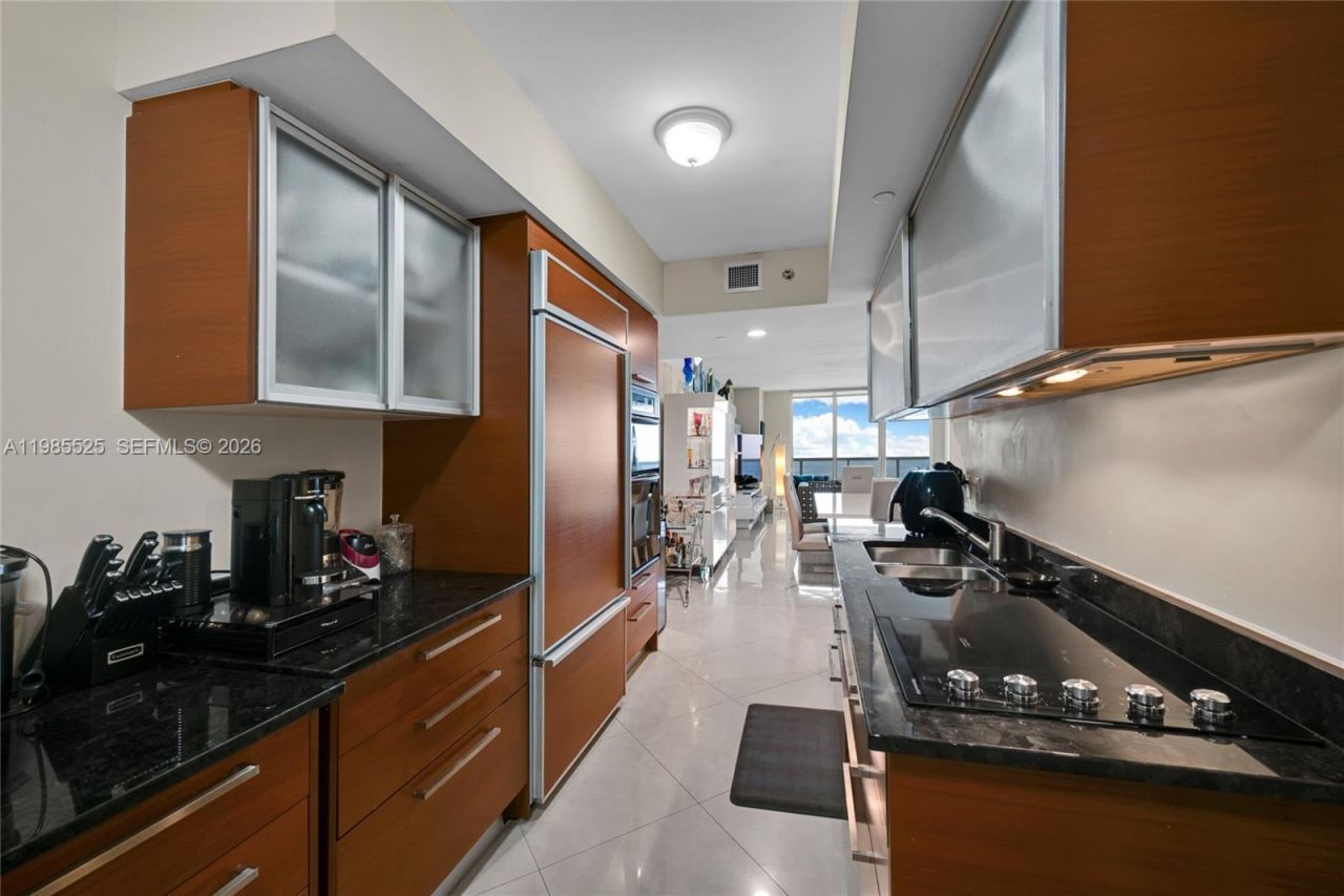 1800 S Ocean Drive, Unit 3908, Hallandale Beach, FL 33009 Photo