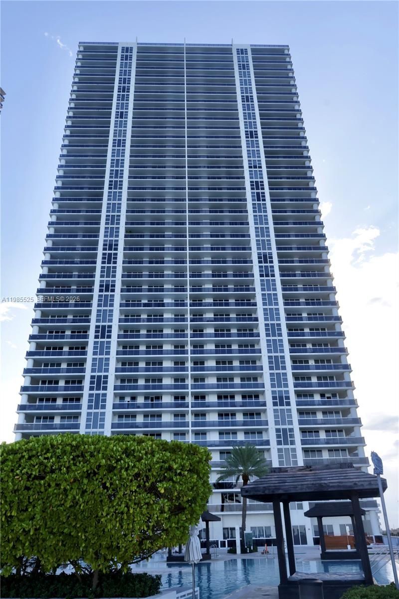 1800 S Ocean Drive, Unit 3908, Hallandale Beach, FL 33009 Photo