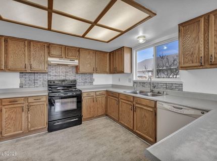 180 Monumental Circle, Sparks, NV 89436 Photo