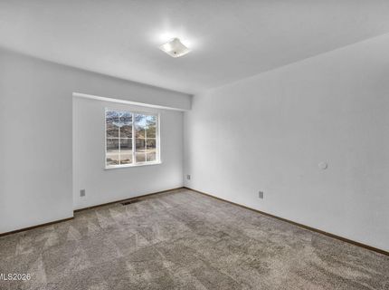 180 Monumental Circle, Sparks, NV 89436 Photo