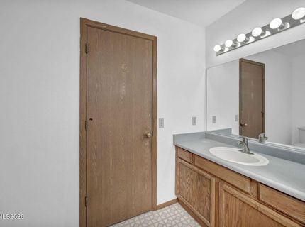 180 Monumental Circle, Sparks, NV 89436 Photo