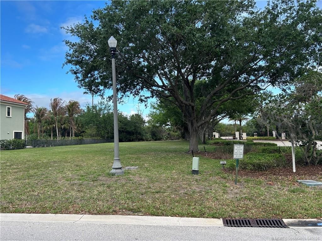 103 SE Via Bisento, Port Saint Lucie, FL 34952 Photo