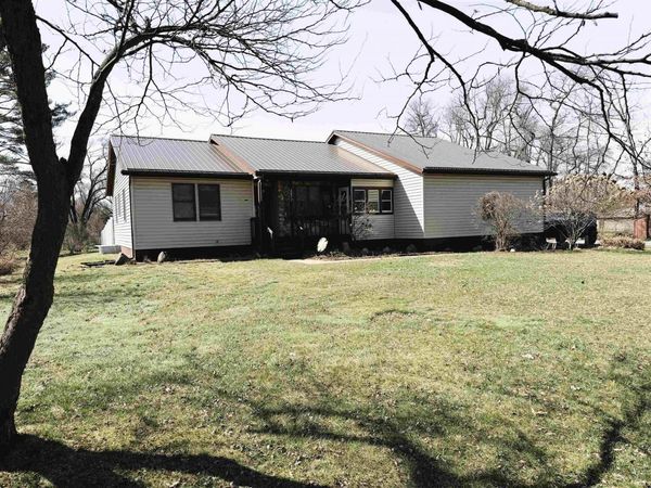 6077 S Division Road, North Judson, IN 46366