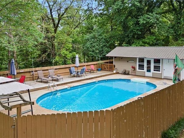 210 Hilltop Drive, Russellville, AR 72802