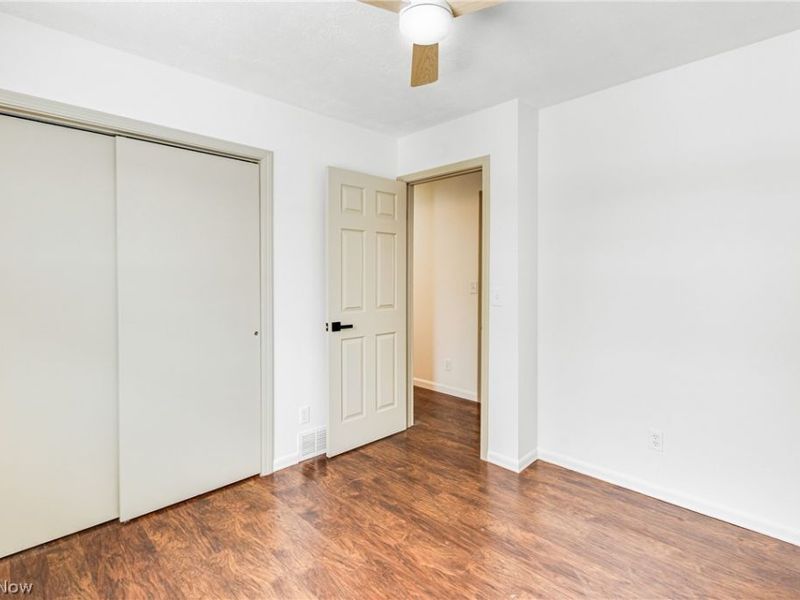 5468 Hoagland Blackstub Road, Cortland, OH 44410 Photo 15