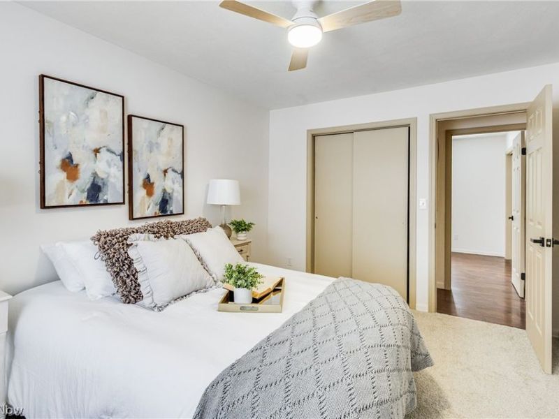 5468 Hoagland Blackstub Road, Cortland, OH 44410 Photo 17