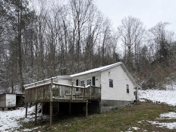 199 Newton Place, Arnett, WV 25007