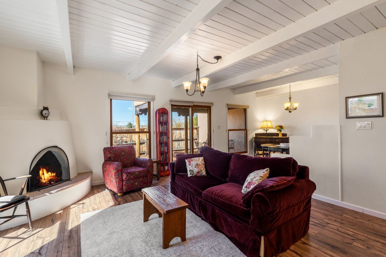 2945 Plaza Azul, Santa Fe, NM 87507 Main Photo