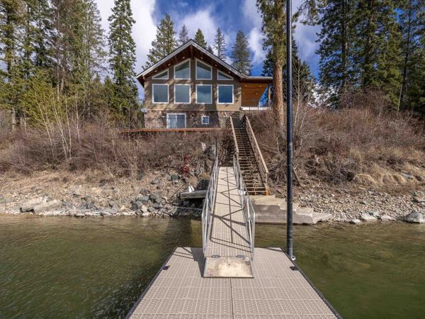 2371 LeClerc Rd, Newport, WA 99156