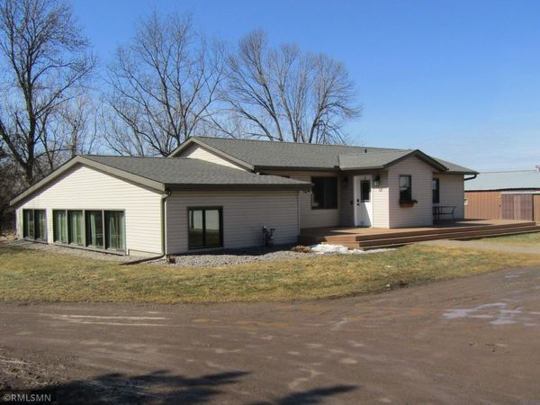 4748 Rush Lake Road , Rush City, MN 55069