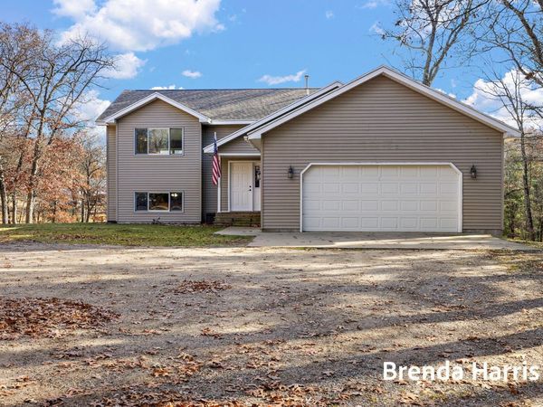 9211 Blue Lake Road, Twin Lake, MI 49457