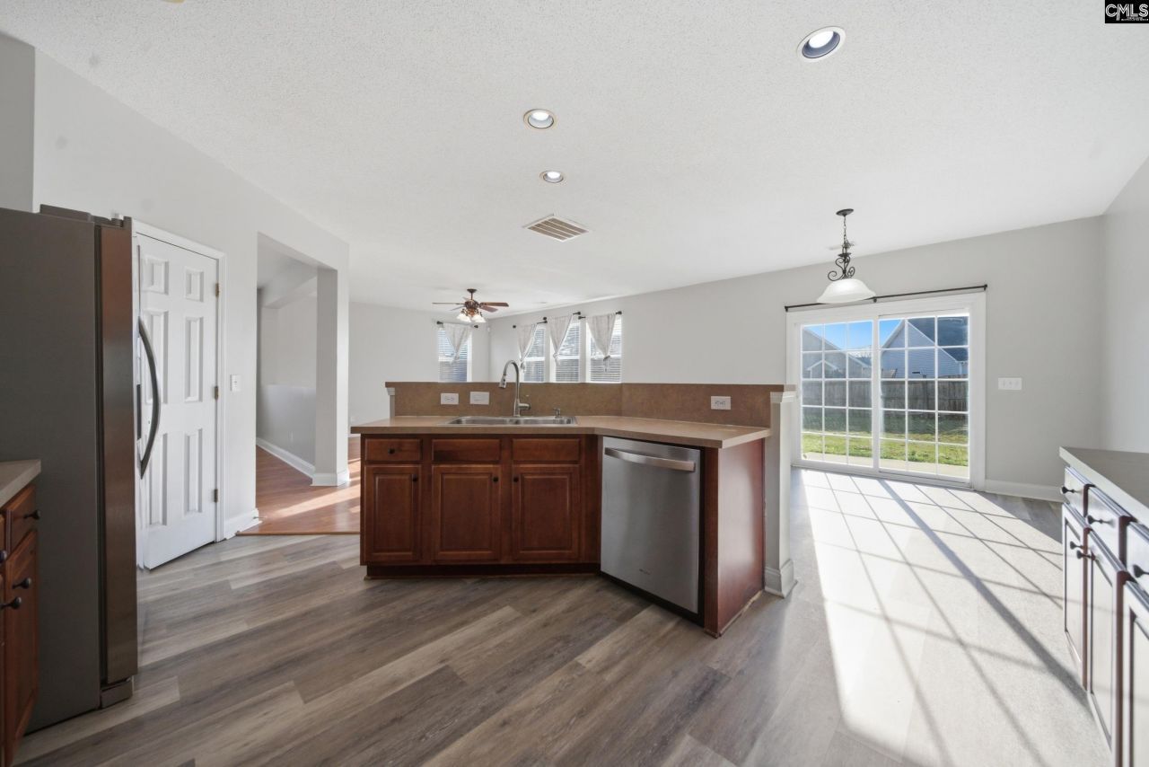 158 Rivendale Drive Photo 9