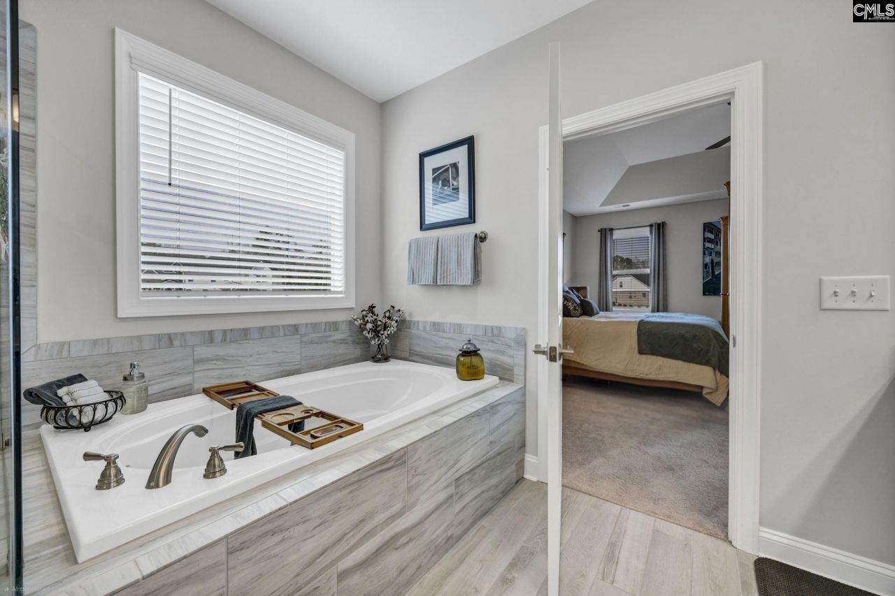 125 Chapin Creek Court  Photo 24