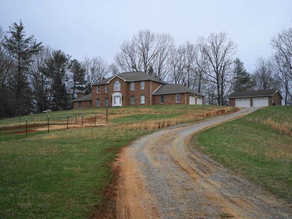 4670 Brookridge RD, Roanoke, VA 24014