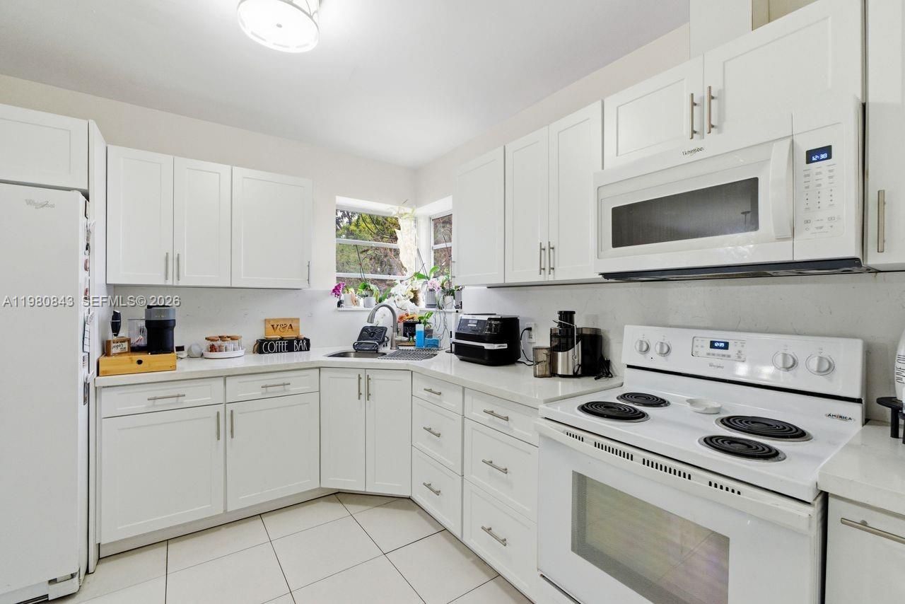 1930 SW 82nd Ave , Miami, FL 33155 Photo