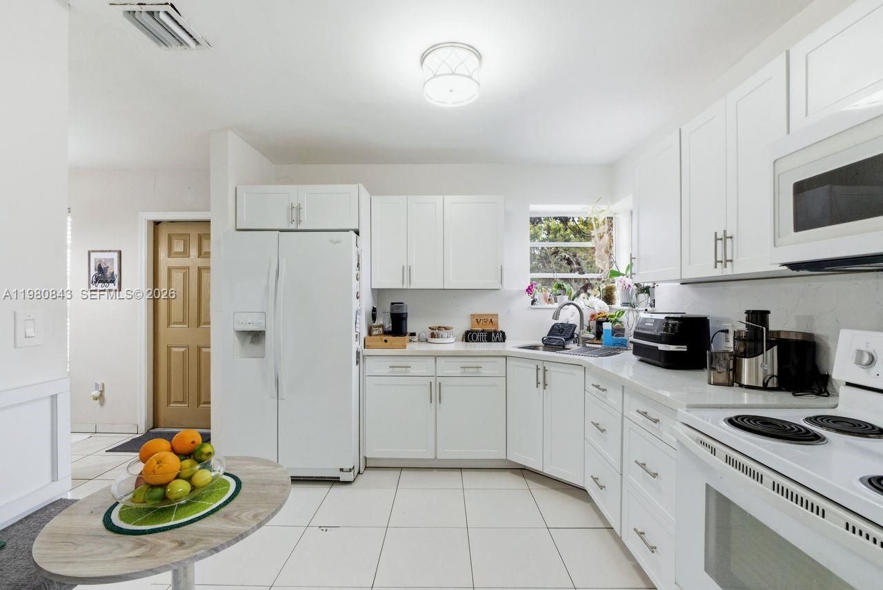 1930 SW 82nd Ave , Miami, FL 33155 Photo