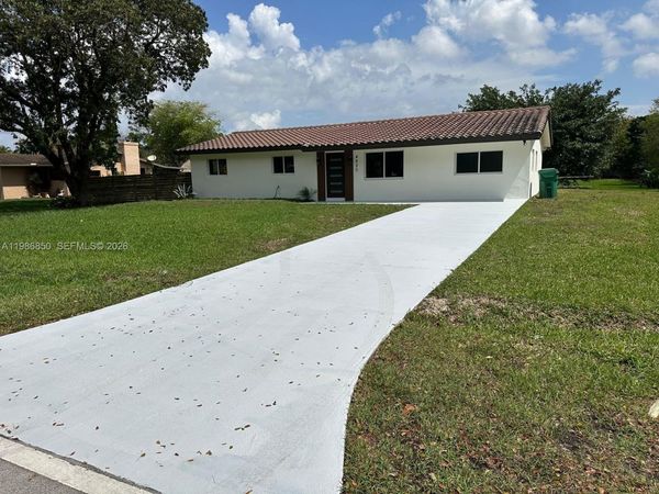 4830 SW 188th Ave , Southwest Ranches, FL 33332