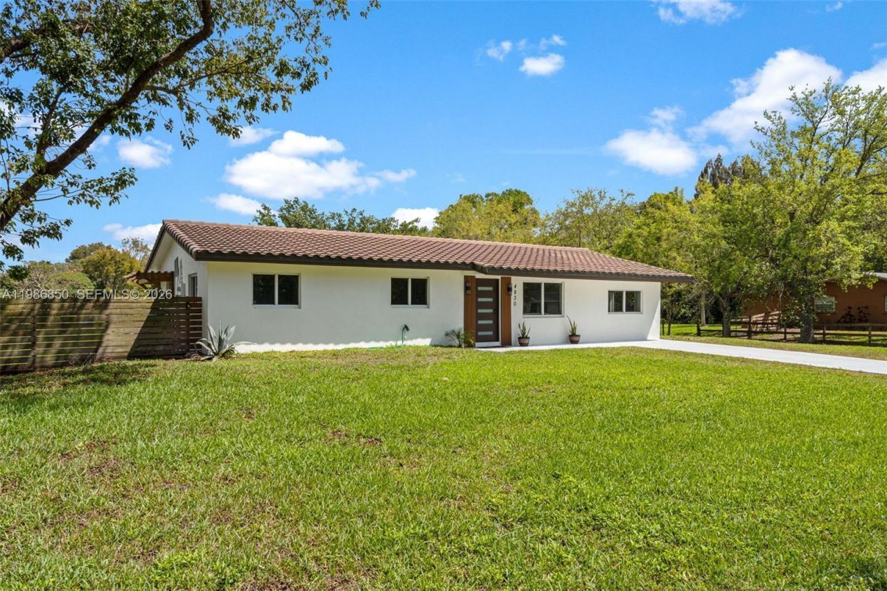 4830 SW 188th Ave, Southwest Ranches, FL 33332 Photo