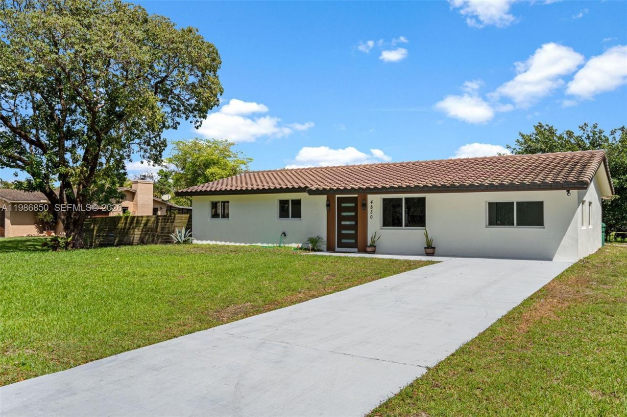 4830 SW 188th Ave, Southwest Ranches, FL 33332 Photo