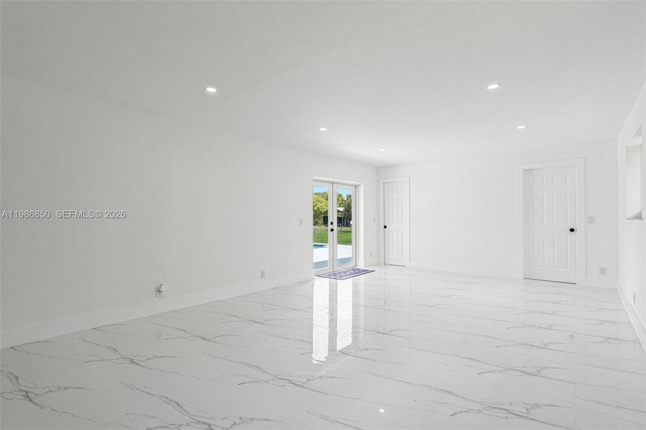 4830 SW 188th Ave, Southwest Ranches, FL 33332 Photo