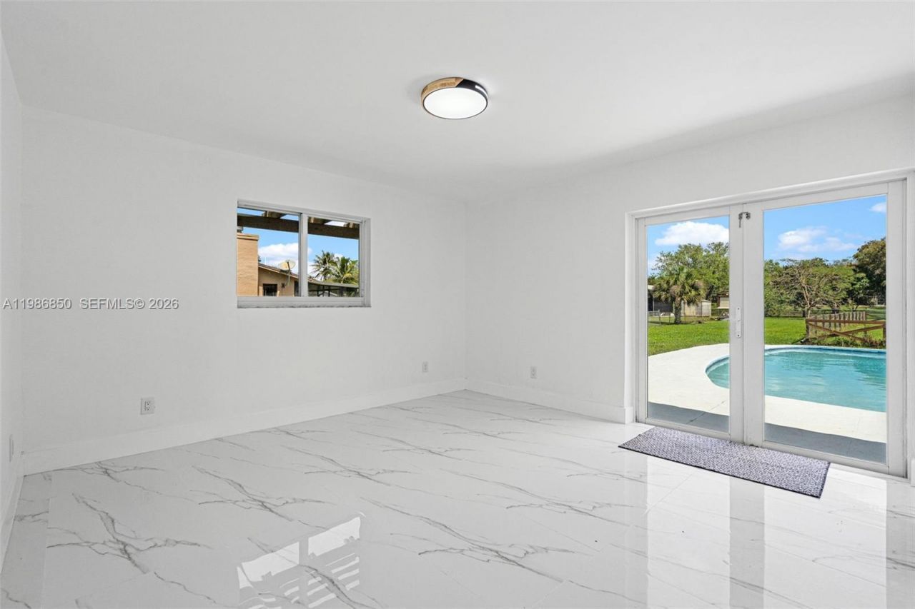 4830 SW 188th Ave, Southwest Ranches, FL 33332 Photo