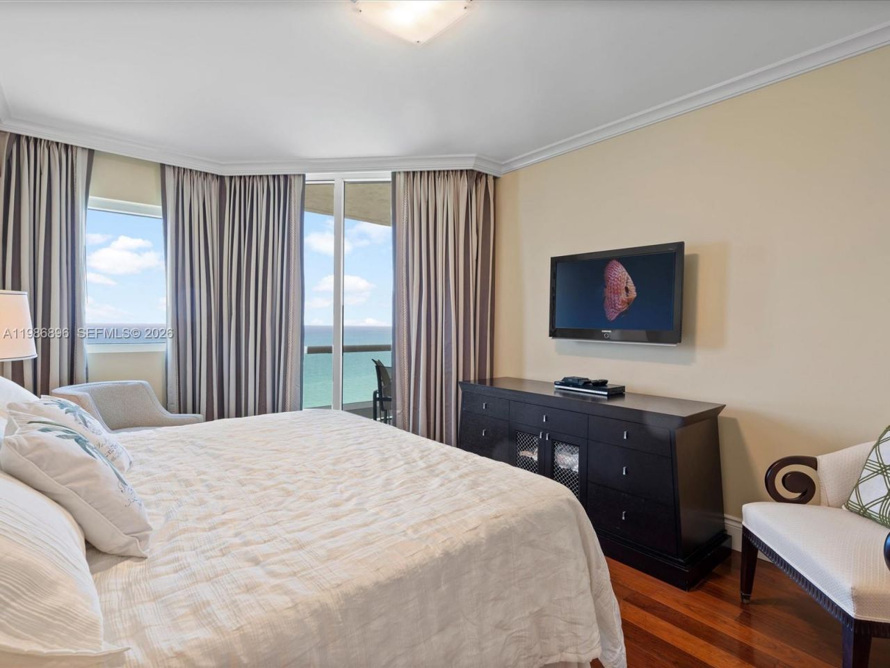 17875 Collins Ave , Unit 2903, Sunny Isles Beach, FL 33160 Photo