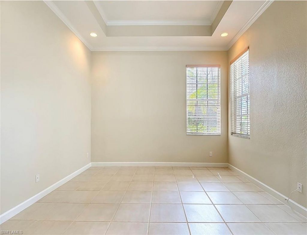 615 Soliel Dr, Naples, FL 34110 Photo
