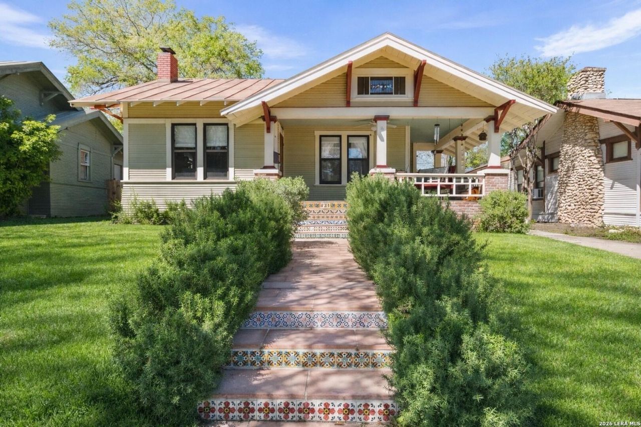 821 W Craig Pl, San Antonio, TX 78212 Main Photo