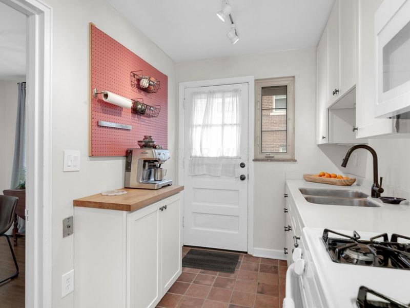 1876 Northwest Boulevard, Unit 2B, Columbus, OH 43212 Photo 14