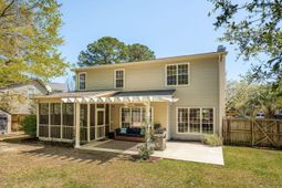 733 Ginglis Way photo 4