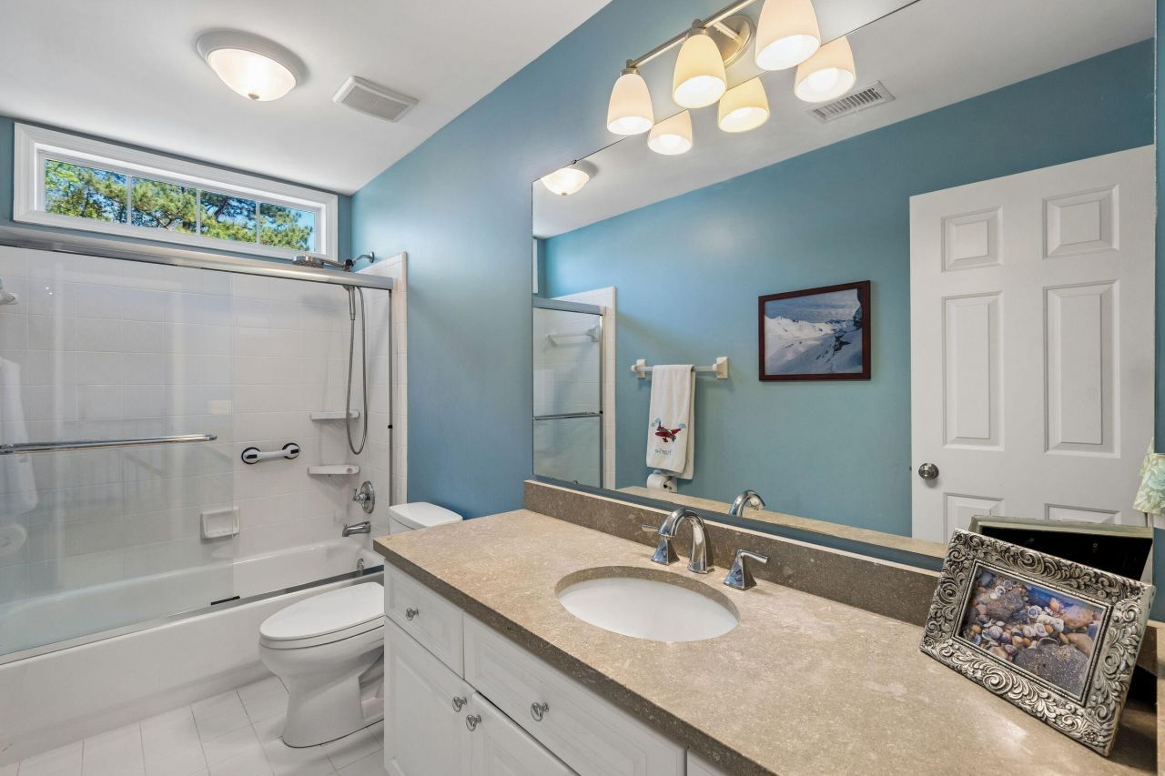 733 Ginglis Way Photo 29