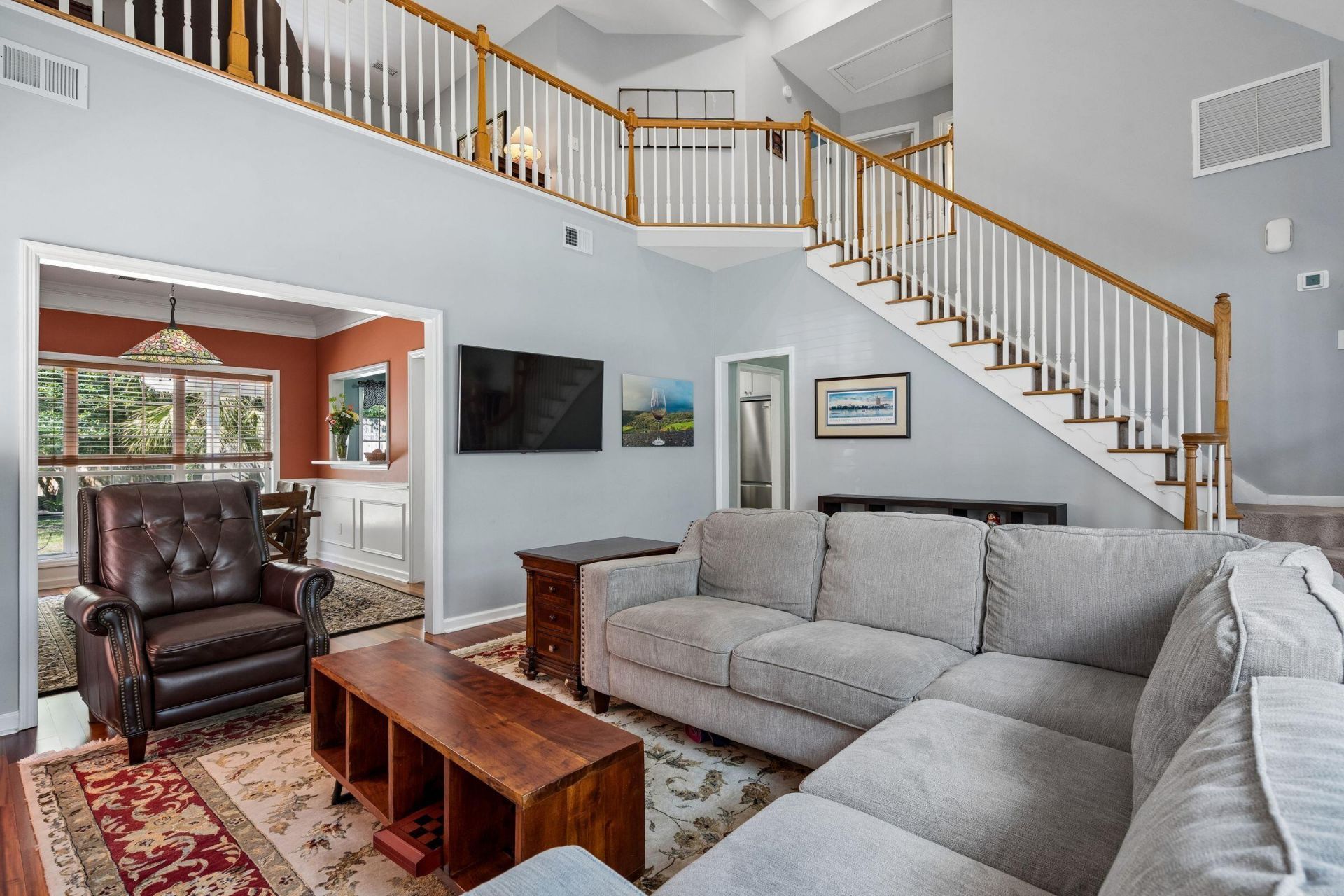 733 Ginglis Way Photo 9