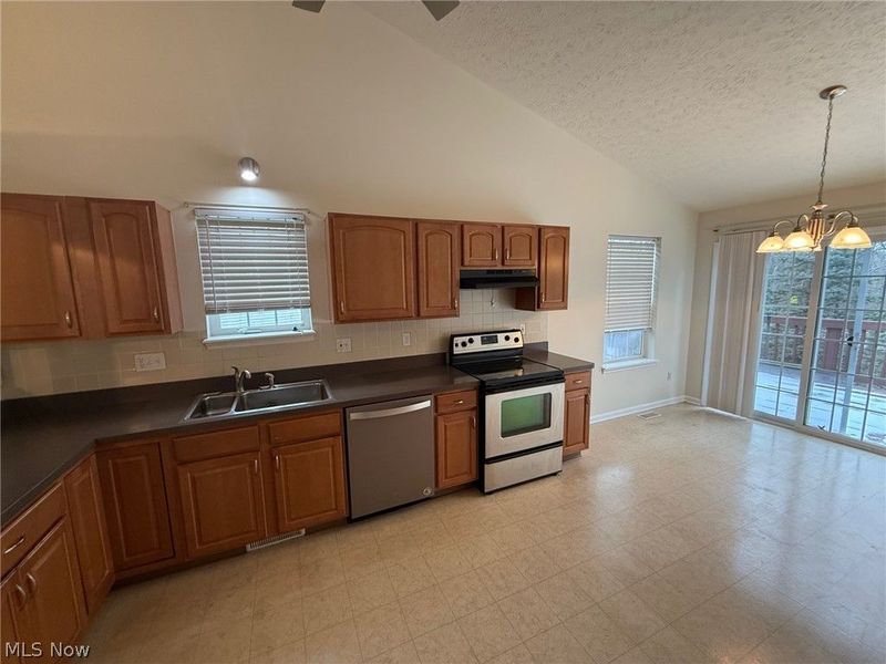 2541 Redtail Court , Twinsburg, OH 44087 Photo 7