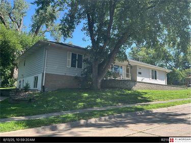 5010 Frederick Circle, Omaha, NE 68106