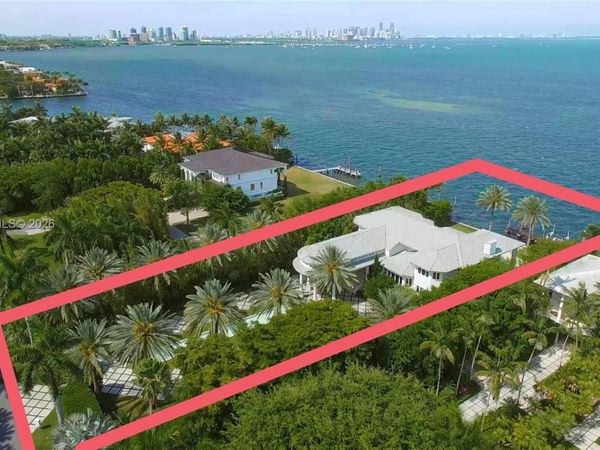 12 Tahiti Beach Island Rd , Coral Gables, FL 33143