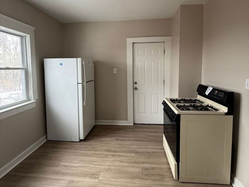 16902 Langly Avenue , Cleveland, OH 44128 Photo 11