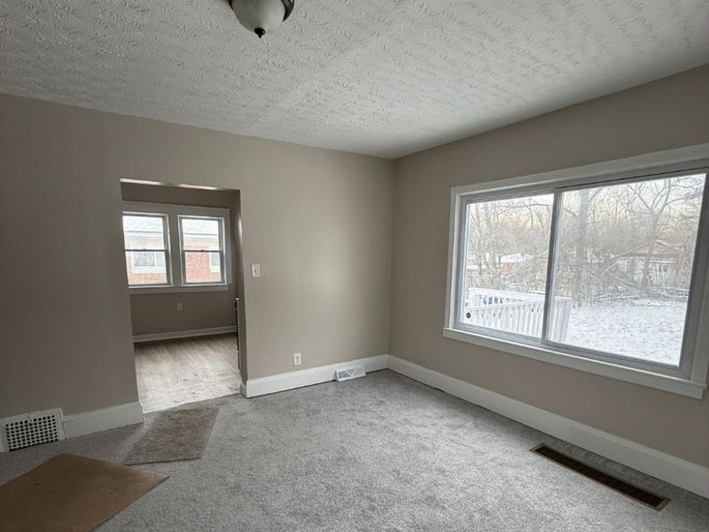 16902 Langly Avenue , Cleveland, OH 44128 Photo 9