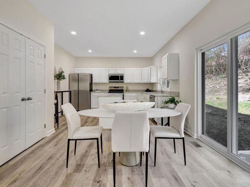 6000 Capri Drive, Cincinnati, OH 45224 Photo 10