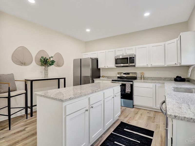 6000 Capri Drive, Cincinnati, OH 45224 Photo 6