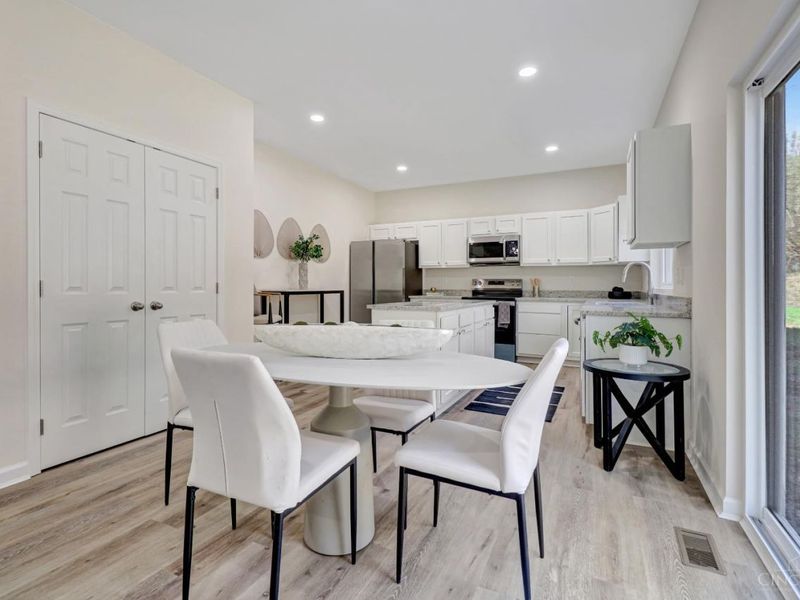 6000 Capri Drive, Cincinnati, OH 45224 Photo 9