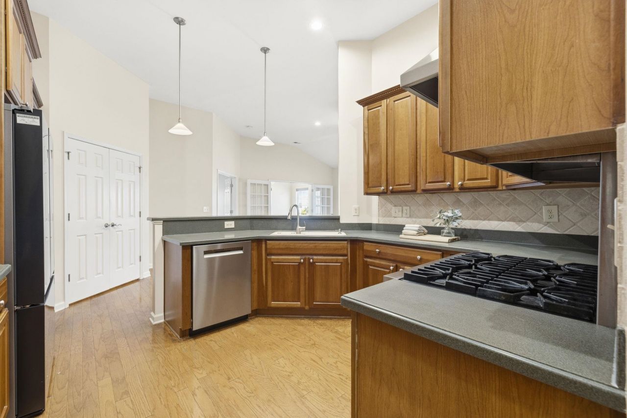 4510 Periwinkle Ct. Photo 14