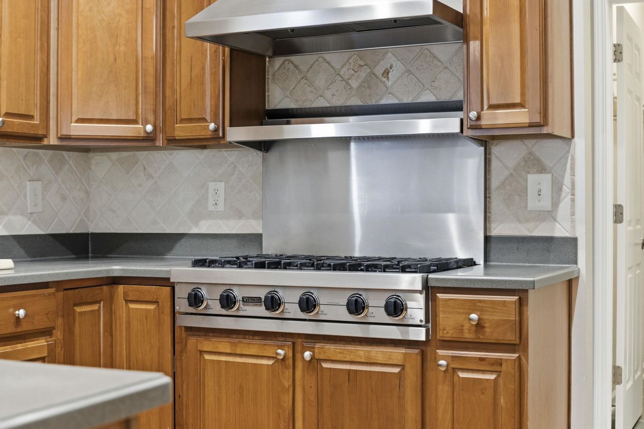 4510 Periwinkle Ct. Photo 16