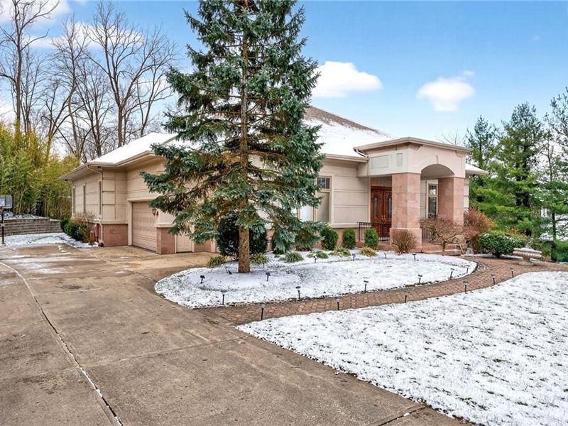 453 Timberlea Trail, Kettering, OH 45429 Photo 2