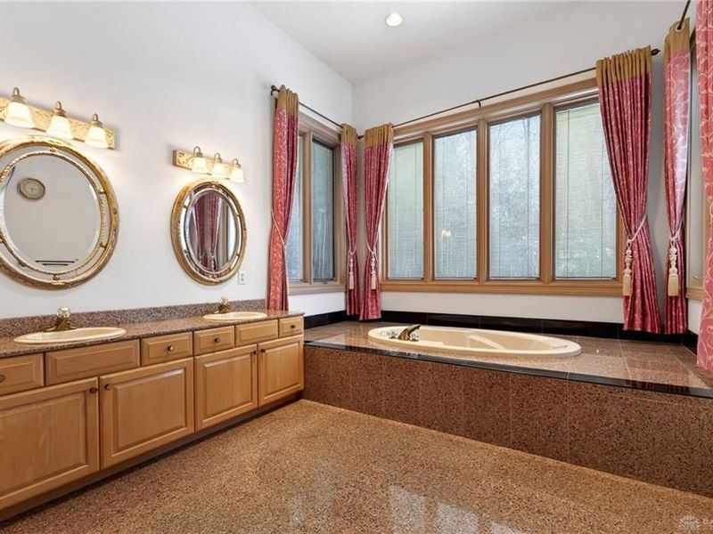 453 Timberlea Trail, Kettering, OH 45429 Photo 31