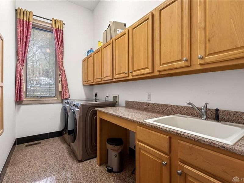 453 Timberlea Trail, Kettering, OH 45429 Photo 40