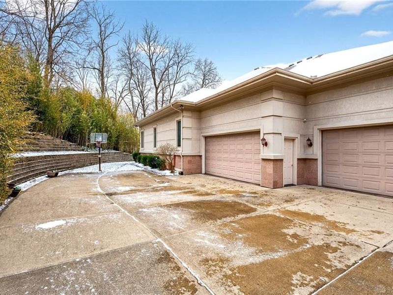 453 Timberlea Trail, Kettering, OH 45429 Photo 5