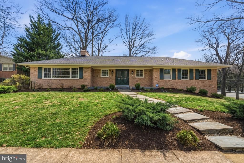 7215 Marine Drive, Alexandria, VA 22307 Main Photo