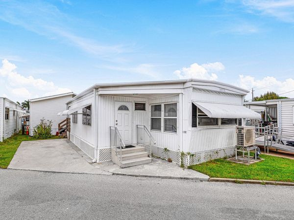 202 Palm Drive, Unit I, Briny Breezes, FL 33435