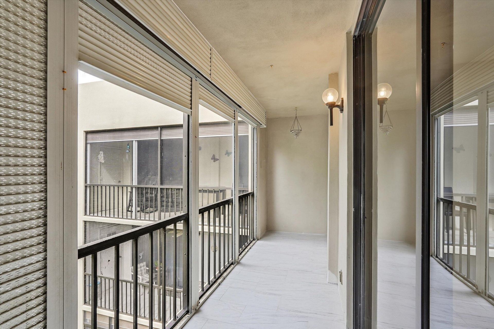 5220 Las Verdes Circle, Unit 321, Delray Beach, FL 33484 Photo