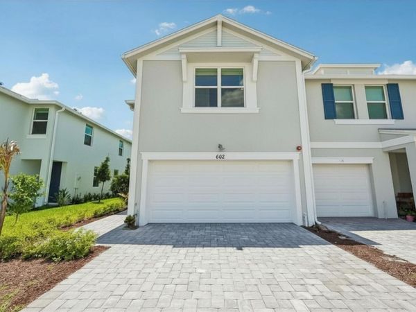 602 Salisbury Circle, Fort Pierce, FL 34982
